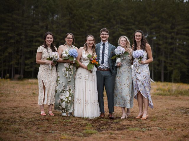 Phil and Carmen&apos;s wedding in Mont-Tremblant, Quebec 43