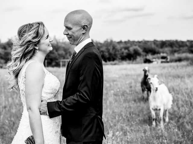 Shaun and Sara&apos;s wedding in Gimli, Manitoba 9