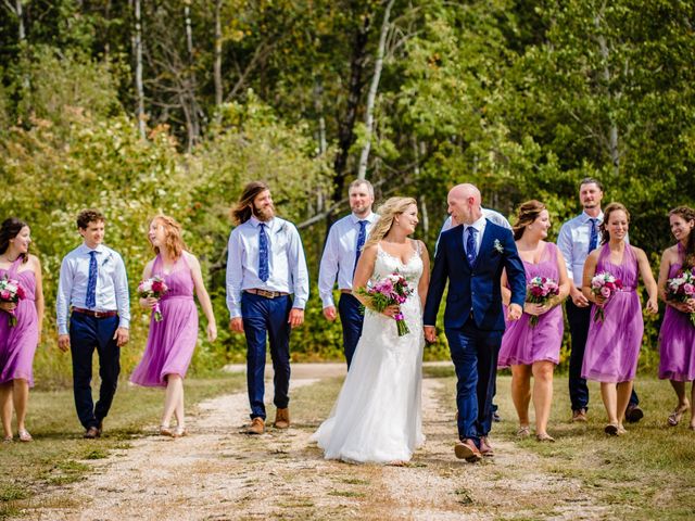 Shaun and Sara&apos;s wedding in Gimli, Manitoba 18