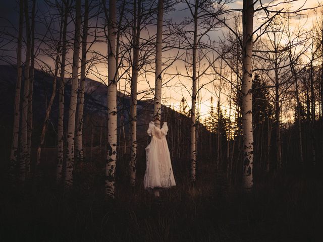 Susan and Dylan&apos;s wedding in Canmore, Alberta 4