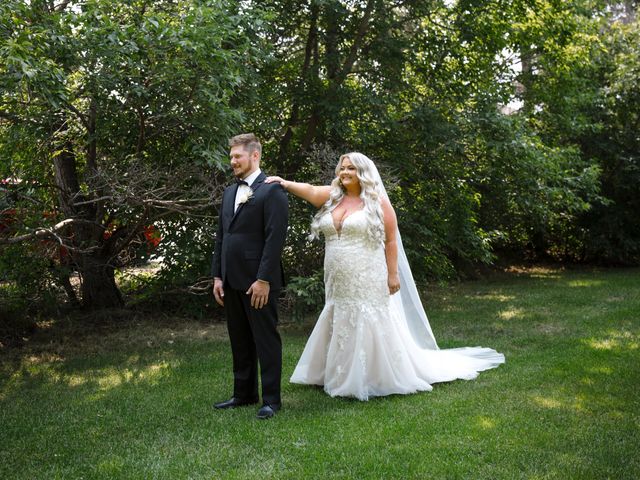 Jeremiah and Sarah&apos;s wedding in Lockport, Manitoba 7