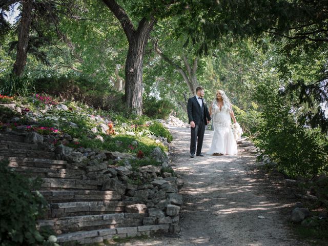 Jeremiah and Sarah&apos;s wedding in Lockport, Manitoba 17