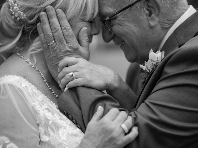 Paul and Lorraine's wedding in Lincoln, Ontario 17
