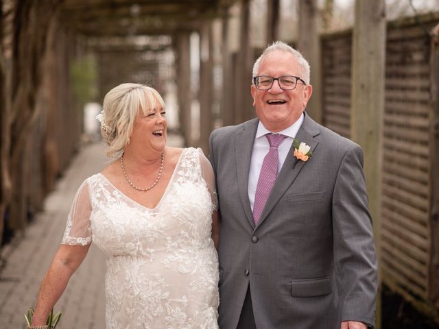 Paul and Lorraine's wedding in Lincoln, Ontario 18
