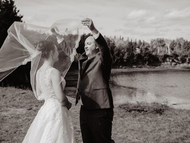 John and Joelle&apos;s wedding in Charlottetown, Prince Edward Island 70