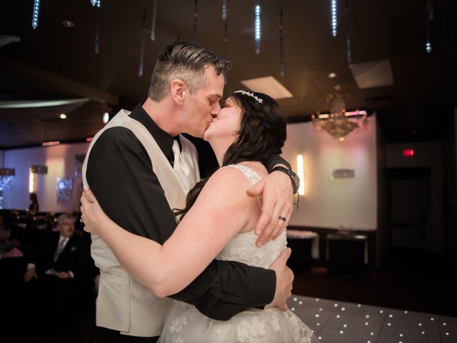 Brian and Chantelle&apos;s wedding in Edmonton, Alberta 43