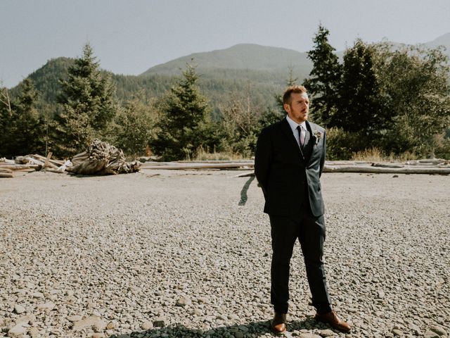 Troy and Jacqueline&apos;s wedding in Furry Creek, British Columbia 44