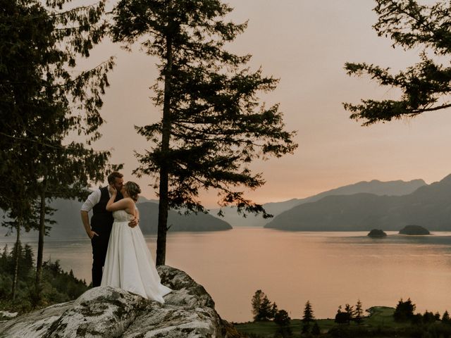 Troy and Jacqueline&apos;s wedding in Furry Creek, British Columbia 114