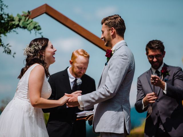 Braeden and Abby&apos;s wedding in Cobble Hill, British Columbia 4
