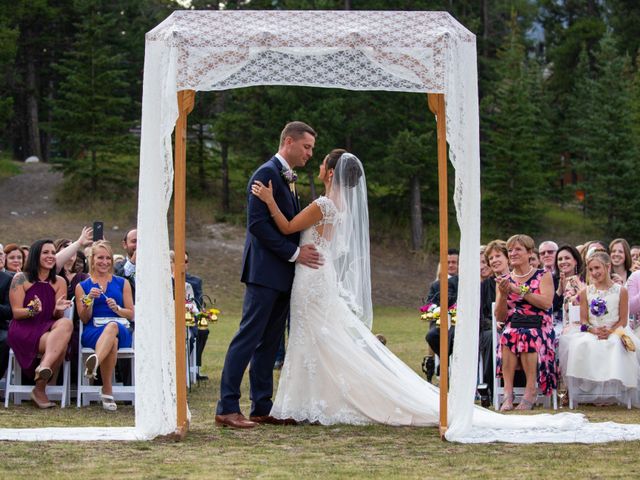 Simon and Lais&apos;s wedding in Banff, Alberta 41