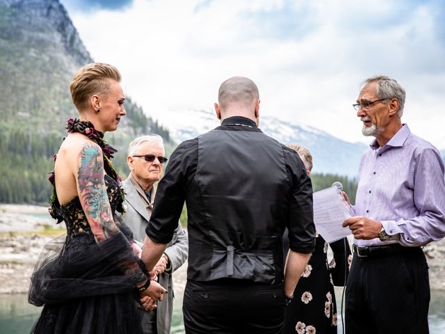 Rob and Jen&apos;s wedding in Banff, Alberta 17