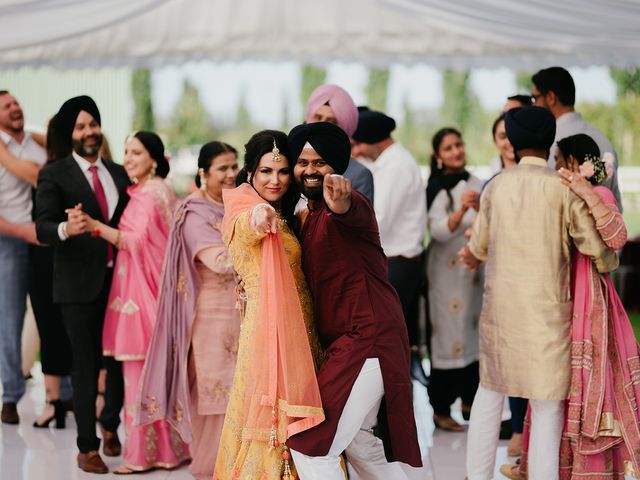 Kathrine and Sukh&apos;s wedding in Vancouver, British Columbia 31