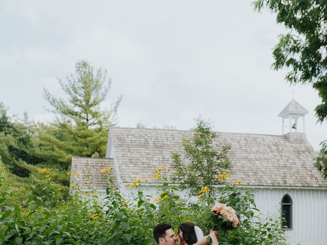 John and Lindsay&apos;s wedding in Niagara on the Lake, Ontario 9