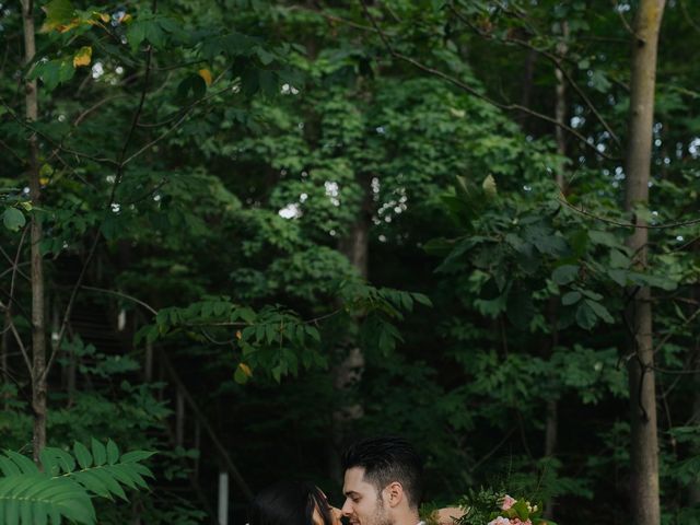 John and Lindsay&apos;s wedding in Niagara on the Lake, Ontario 12