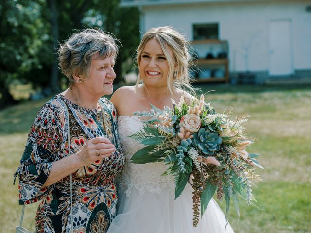 Dexter and Gabby's wedding in Winnipeg, Manitoba 52