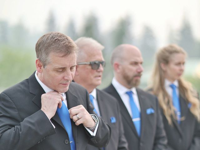 Jason and Lee's wedding in Edmonton, Alberta 14