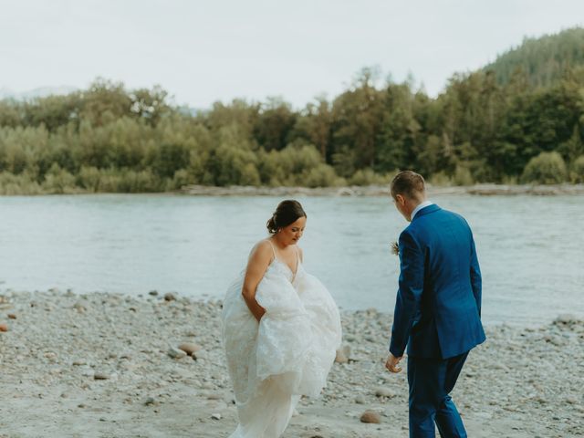 Justin and Aubrie&apos;s wedding in Squamish, British Columbia 14