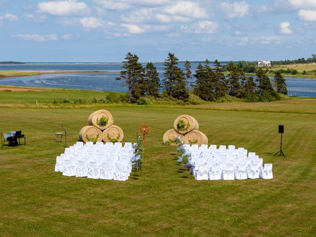 Michael and Jennie&apos;s wedding in North Rustico, Prince Edward Island 22