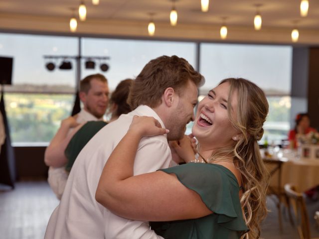 Andres and Alyssa's wedding in Edmonton, Alberta 17