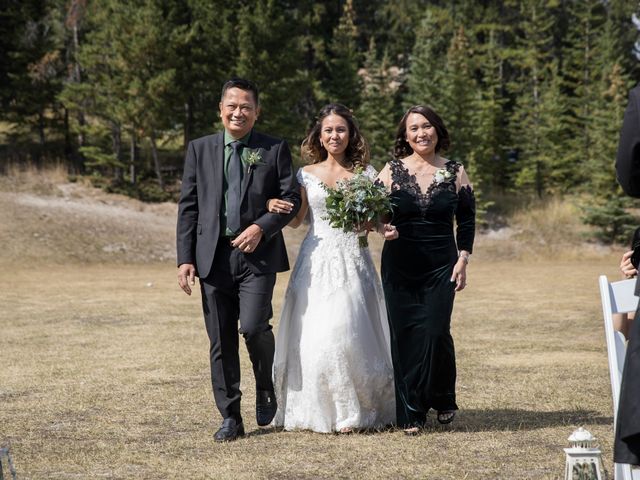 Benjamin and Katrina&apos;s wedding in Banff, Alberta 16