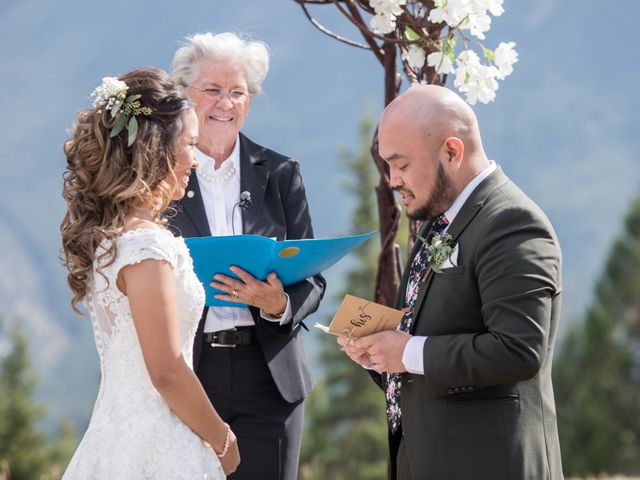 Benjamin and Katrina&apos;s wedding in Banff, Alberta 20
