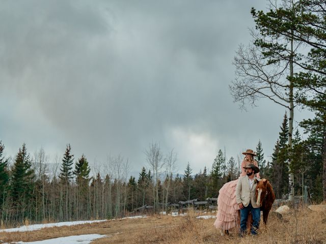 Riley and Ciara&apos;s wedding in Cochrane, Alberta 12
