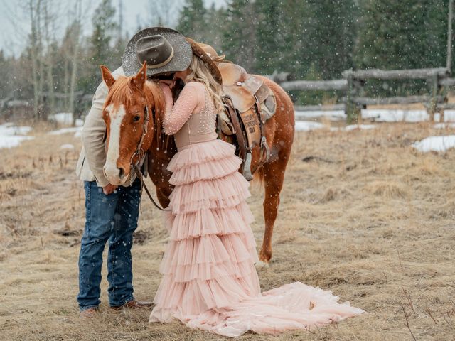 Riley and Ciara&apos;s wedding in Cochrane, Alberta 18