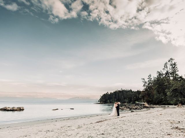 Dan and Autumn&apos;s wedding in Sooke, British Columbia 16