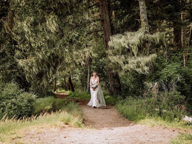 Dan and Autumn&apos;s wedding in Sooke, British Columbia 20