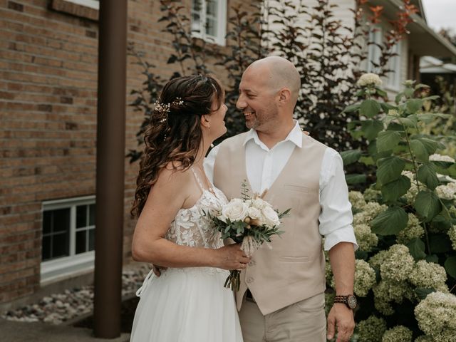 Pascal and Christiane&apos;s wedding in Saint-Eustache, Quebec 2