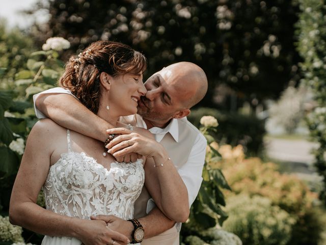 Pascal and Christiane&apos;s wedding in Saint-Eustache, Quebec 20