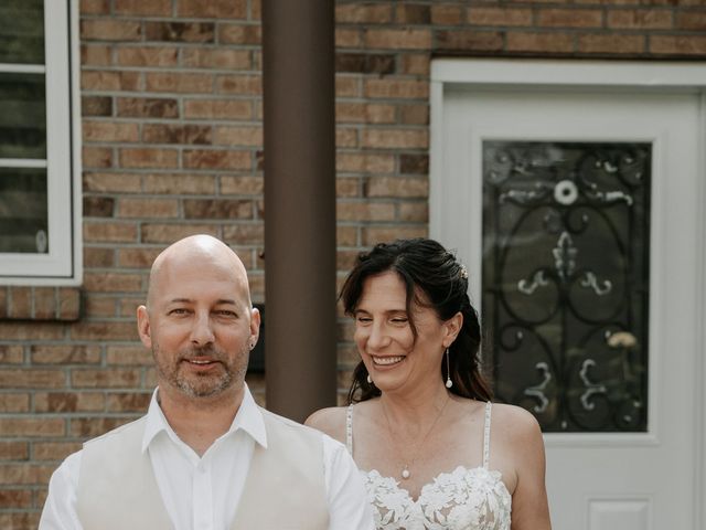 Pascal and Christiane&apos;s wedding in Saint-Eustache, Quebec 24