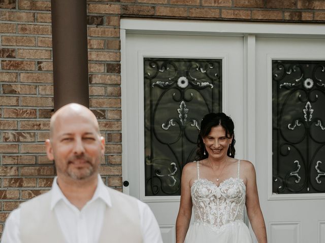 Pascal and Christiane&apos;s wedding in Saint-Eustache, Quebec 25
