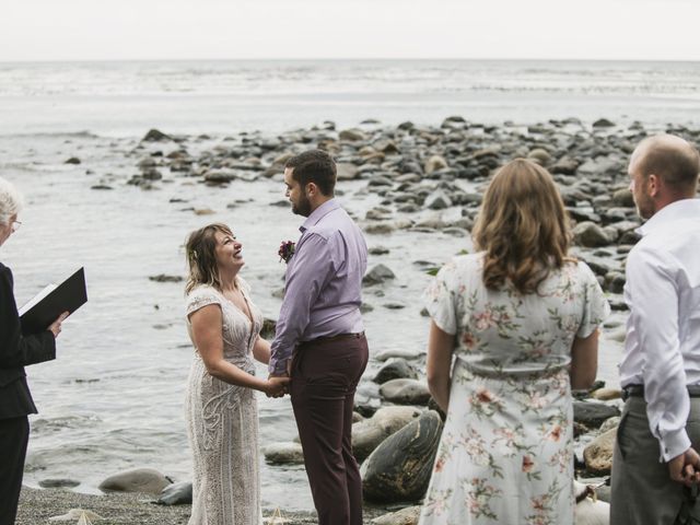 Lukas and Cassandra&apos;s wedding in Port Renfrew, British Columbia 15