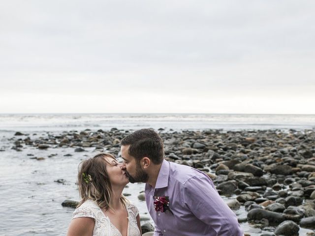 Lukas and Cassandra&apos;s wedding in Port Renfrew, British Columbia 35