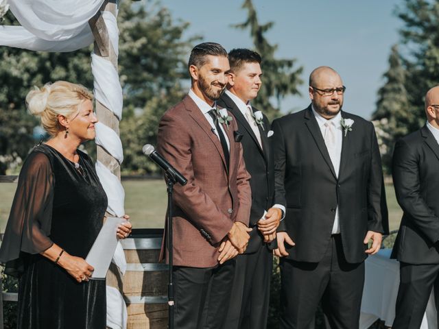 Brian and Caterina&apos;s wedding in Hamilton, Ontario 34