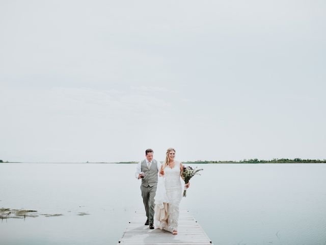 Kyle and Savannah&apos;s wedding in Grand Marais, Manitoba 21