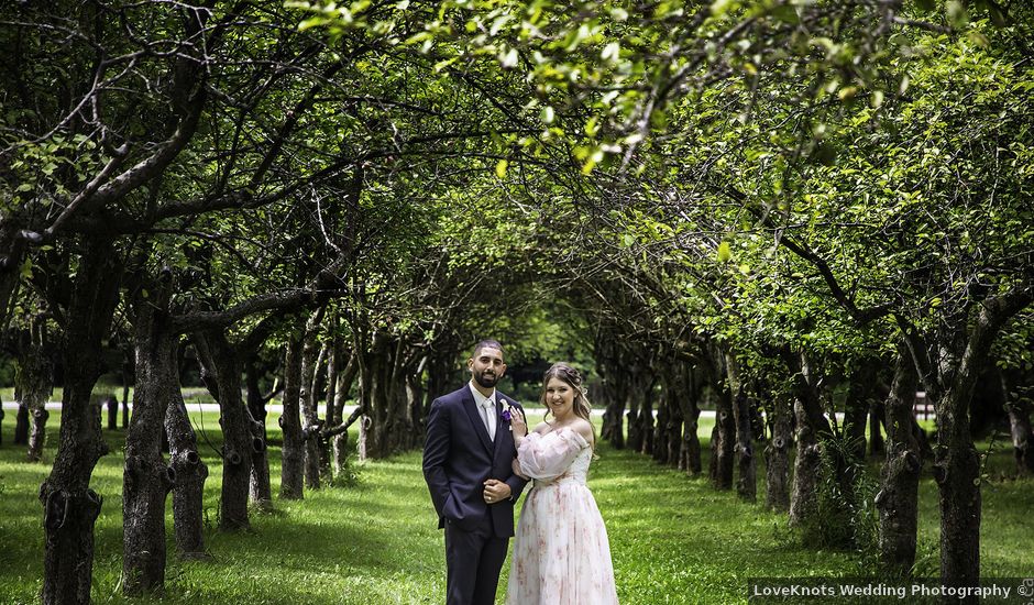 Ashley and Nick's wedding in Ingersoll, Ontario