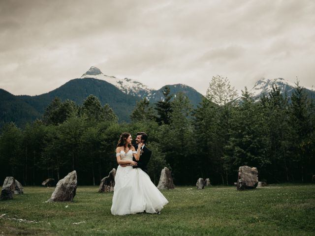 Lucas and Bailey&apos;s wedding in Squamish, British Columbia 2