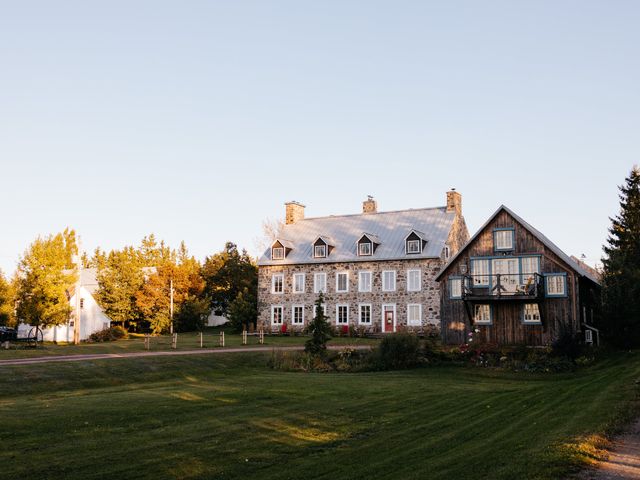 Philippe and Annie&apos;s wedding in Kamouraska, Quebec 9