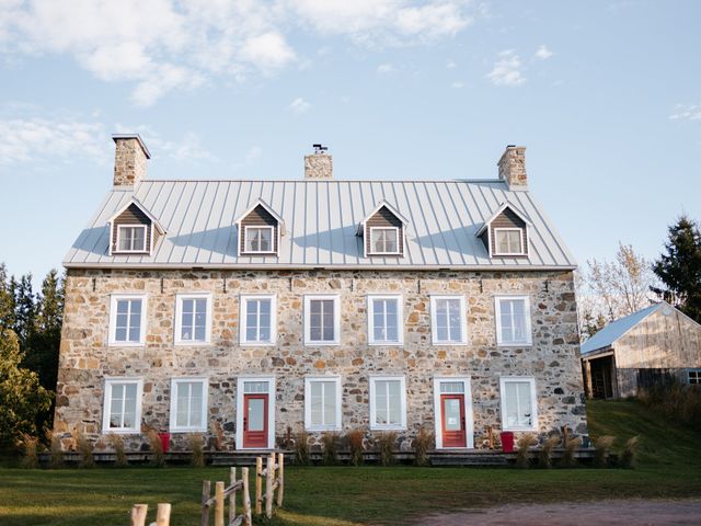 Philippe and Annie&apos;s wedding in Kamouraska, Quebec 14