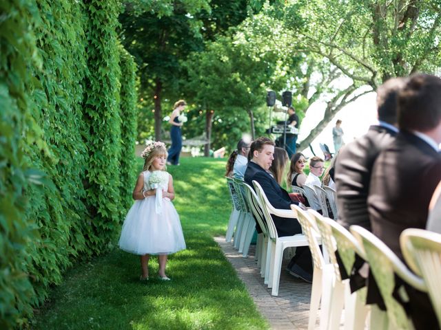 Devin and Sarah&apos;s wedding in Sarnia, Ontario 60