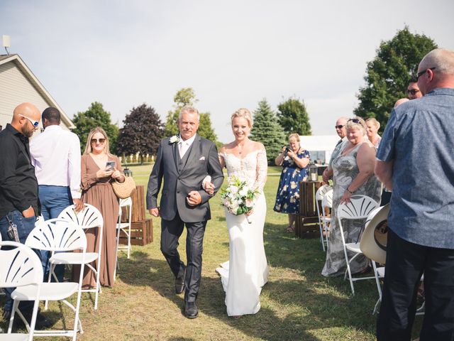 Jeannot and Cynthia&apos;s wedding in Janetville, Ontario 18