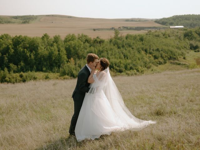 Christiaan and Paige&apos;s wedding in Wainwright, Alberta 15