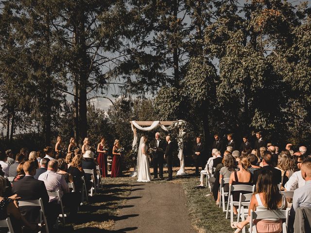 Rachael and Mark&apos;s wedding in Victoria, British Columbia 56