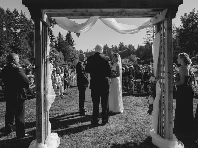 Rachael and Mark&apos;s wedding in Victoria, British Columbia 59