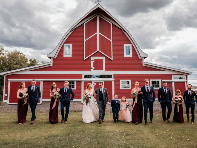Riley and Lisa&apos;s wedding in Ponoka, Alberta 31