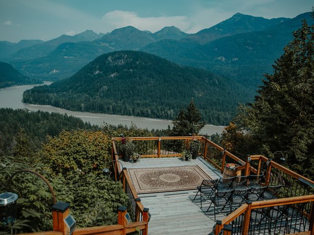 Yari and Nicole's wedding in Hope, British Columbia 1