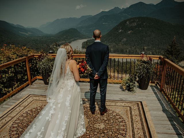 Yari and Nicole's wedding in Hope, British Columbia 17