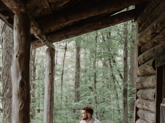 Alex and Caroline&apos;s wedding in Rigaud, Quebec 23